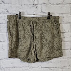 GAP Green Leaf Print Women's Shorts